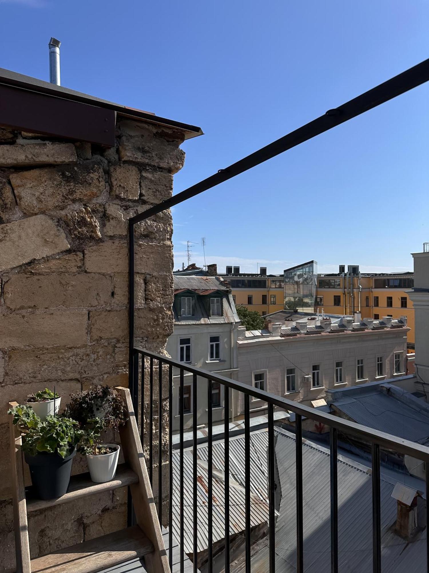 White Door Apartments Heart Of Odessa 4 Extérieur photo